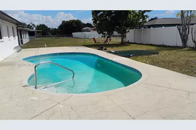 1404 SE 19th St., Cape Coral, FL 33990 - Photo 3