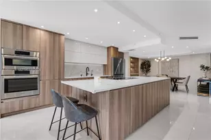 20191 E Country Club Dr, Aventura, FL 33180 - Photo 3