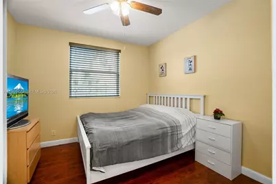 10620 NW 56th Ct, Coral Springs, FL 33076 - Photo 13