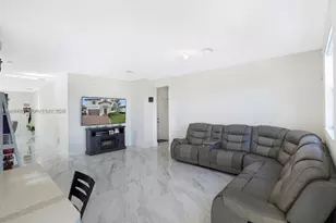 10321 SW 232nd St, Cutler Bay, FL 33190 - Photo 11