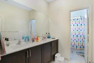 10321 SW 232nd St, Cutler Bay, FL 33190 - Photo 23