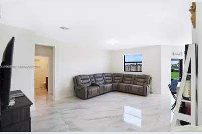 10321 SW 232nd St, Cutler Bay, FL 33190 - Photo 13