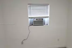 1998 NE 135th St, North Miami, FL 33181 - Photo 9