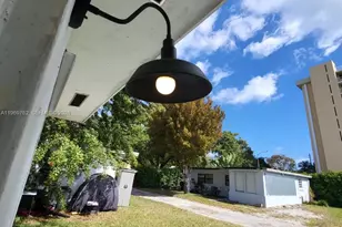 1998 NE 135th St, North Miami, FL 33181 - Photo 3