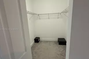 4654 NW 83rd Pkwy, Doral, FL 33166 - Photo 11