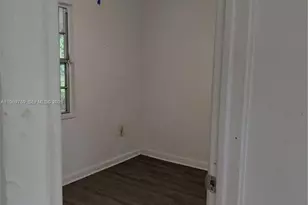 7091 NW 21st Ave, Miami, FL 33147 - Photo 21