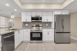 5300 Grant St, Hollywood, FL 33021 - Photo 9