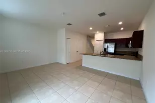 9374 W 32nd Ln, Hialeah, FL 33018 - Photo 5