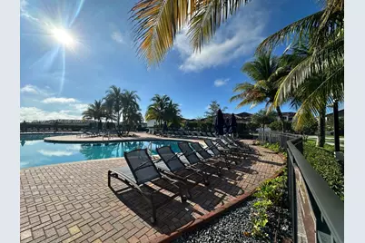 9374 W 32nd Ln, Hialeah, FL 33018 - Photo 43