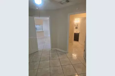 17320 NW 67th Pl #F-7, Hialeah, FL 33015 - Photo 9
