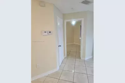 17320 NW 67th Pl #F-7, Hialeah, FL 33015 - Photo 15