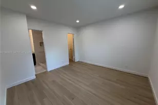 2426 SE 17th Causeway, Fort Lauderdale, FL 33316 - Photo 9