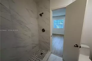 2426 SE 17th Causeway, Fort Lauderdale, FL 33316 - Photo 13