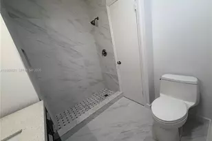 2426 SE 17th Causeway, Fort Lauderdale, FL 33316 - Photo 15