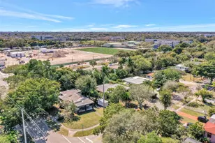 890 NE 138th St, North Miami, FL 33161 - Photo 51