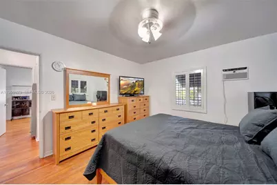 890 NE 138th St, North Miami, FL 33161 - Photo 19