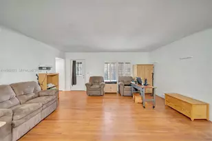 890 NE 138th St, North Miami, FL 33161 - Photo 5