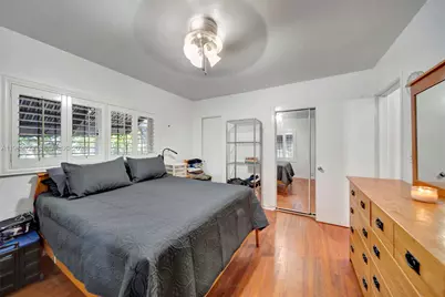 890 NE 138th St, North Miami, FL 33161 - Photo 17