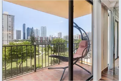 290 174th St #612, Sunny Isles Beach, FL 33160 - Photo 15