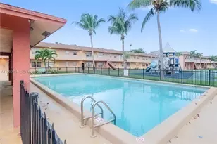 95 NE 41st St, Oakland Park, FL 33334 - Photo 13