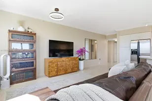 1745 E Hallandale Beach Blvd, Hallandale Beach, FL 33009 - Photo 5