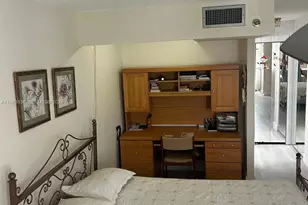 900 St Charles Pl, Pembroke Pines, FL 33026 - Photo 51