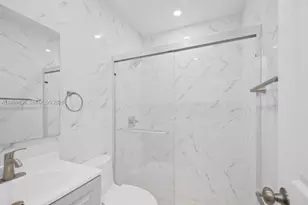 816 N Golf Dr, Hollywood, FL 33021 - Photo 21