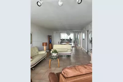 5005 Collins Ave #1404, Miami Beach, FL 33140 - Photo 7