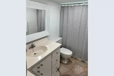 5005 Collins Ave #1404, Miami Beach, FL 33140 - Photo 17
