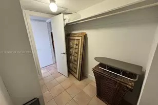 5005 Collins Ave, Miami Beach, FL 33140 - Photo 9