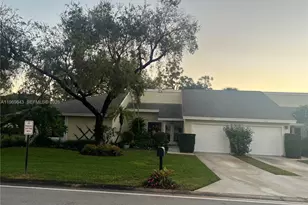 6198 Brandon St, Palm Beach Gardens, FL 33418 - Photo 5