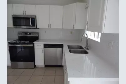 8986 W Flagler St #9, Miami, FL 33174 - Photo 7