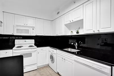 2501 S Ocean Dr #538 (Available March 31), Hollywood, FL 33019 - Photo 17