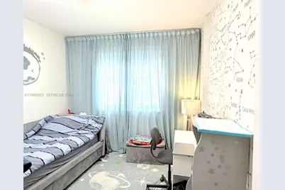 20000 E Country Club Dr #311, Aventura, FL 33180 - Photo 17