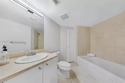 20000 E Country Club Dr #311, Aventura, FL 33180 - Photo 27