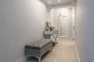 20000 E Country Club Dr, Aventura, FL 33180 - Photo 19