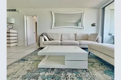 5161 Collins Ave #1017, Miami Beach, FL 33140 - Photo 5