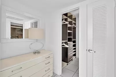 5161 Collins Ave #1017, Miami Beach, FL 33140 - Photo 13