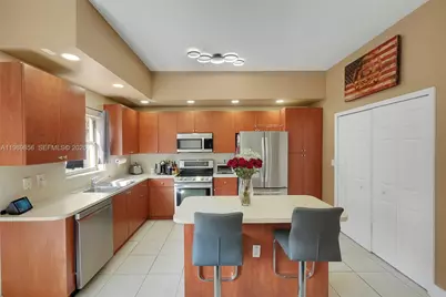 22168 SW 88th Path, Cutler Bay, FL 33190 - Photo 3