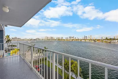 16570 NE 26th Ave #5J, North Miami Beach, FL 33160 - Photo 1