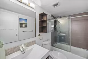 16570 NE 26th Ave, North Miami Beach, FL 33160 - Photo 17