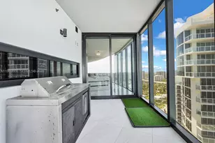 18555 Collins Ave, Sunny Isles Beach, FL 33160 - Photo 19