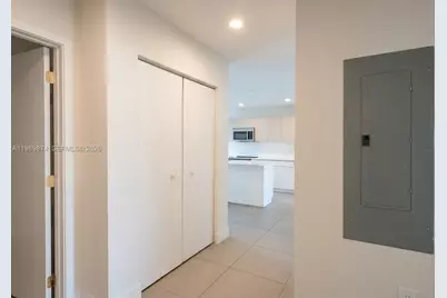 2535 NE 193rd St #3104, Miami, FL 33180 - Photo 7