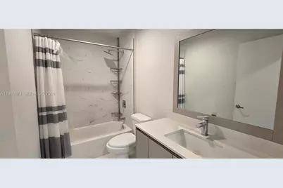 2535 NE 193rd St #3104, Miami, FL 33180 - Photo 17