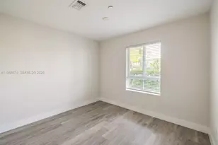 2535 NE 193rd St, Miami, FL 33180 - Photo 9