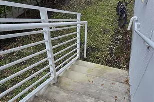 2535 NE 193rd St, Miami, FL 33180 - Photo 29