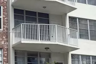 3181 S Ocean Dr, Hallandale Beach, FL 33009 - Photo 37