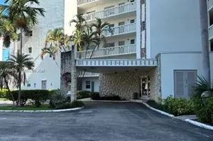 3181 S Ocean Dr, Hallandale Beach, FL 33009 - Photo 39