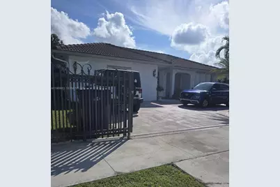 15641 SW 147th Ave, Miami, FL 33187 - Photo 15