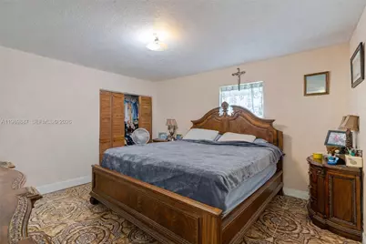 330 NW 13th St, Homestead, FL 33030 - Photo 11